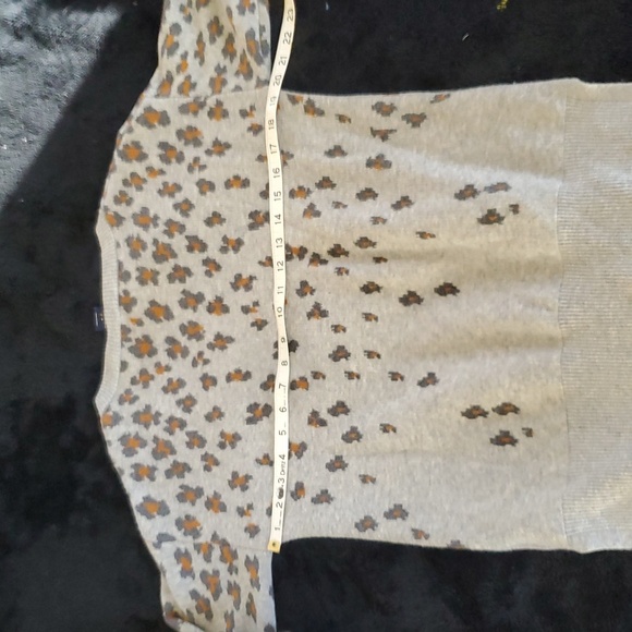 Leopard Print Sweater - Picture 4 of 6